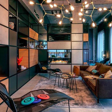 Hotel Moxy Milan Linate Airport Segrate Esterno foto
