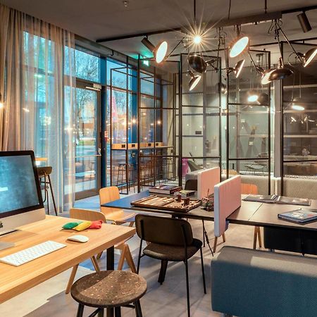 Hotel Moxy Milan Linate Airport Segrate Esterno foto