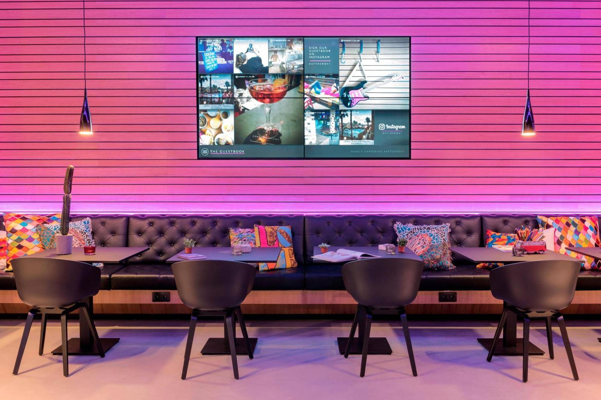 Hotel Moxy Milan Linate Airport Segrate Esterno foto