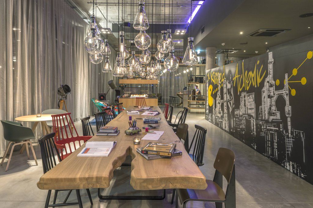 Hotel Moxy Milan Linate Airport Segrate Esterno foto